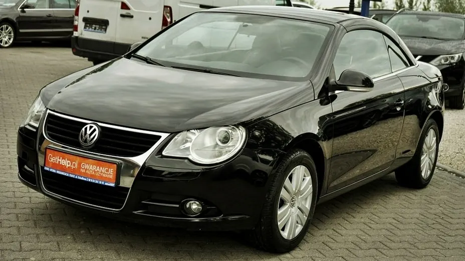 VOLKSWAGEN Eos -