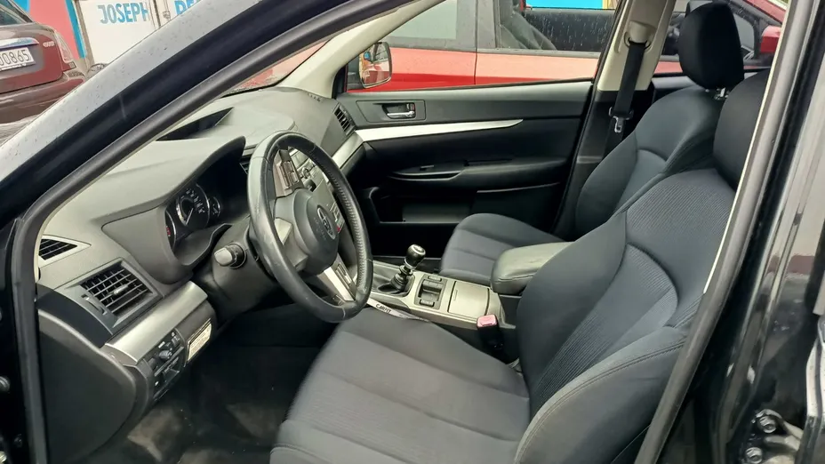 SUBARU Legacy -