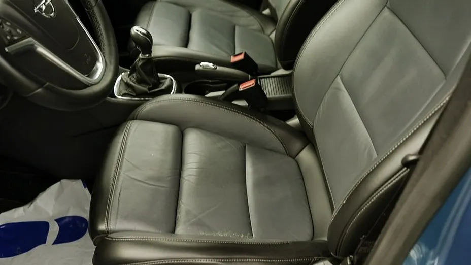 OPEL Mokka -