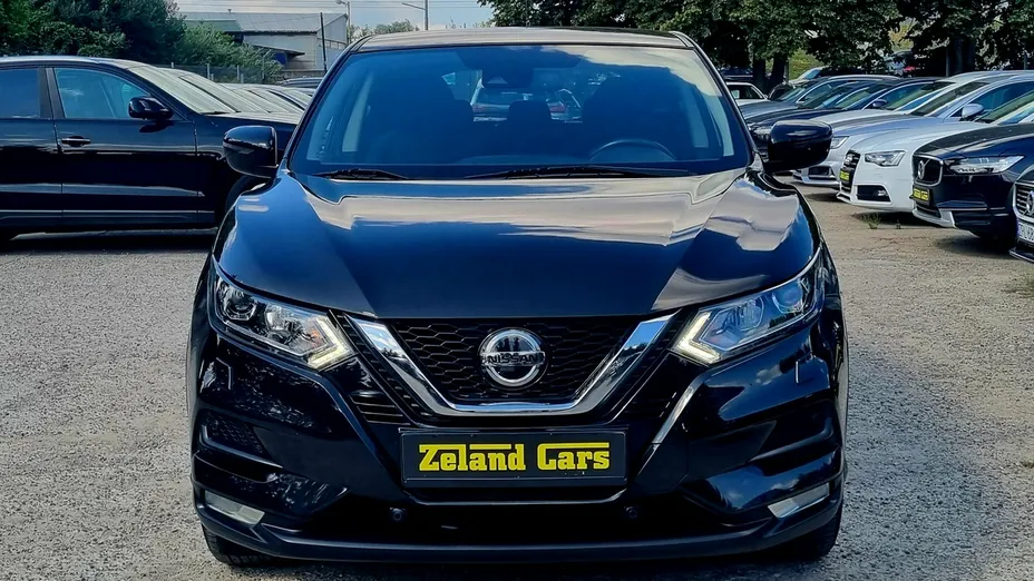 NISSAN Qashqai -