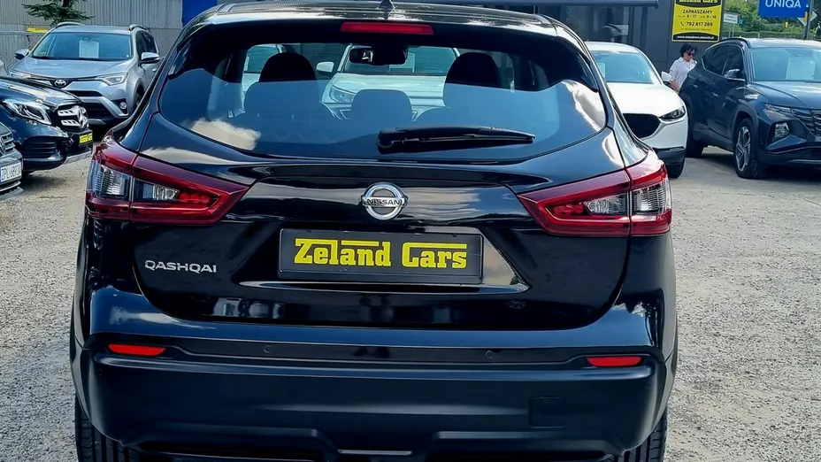 NISSAN Qashqai -