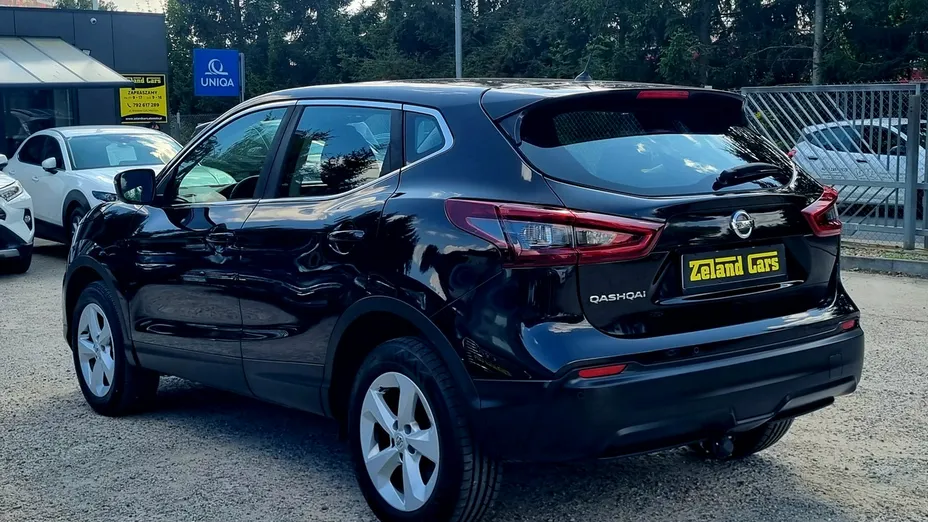 NISSAN Qashqai -