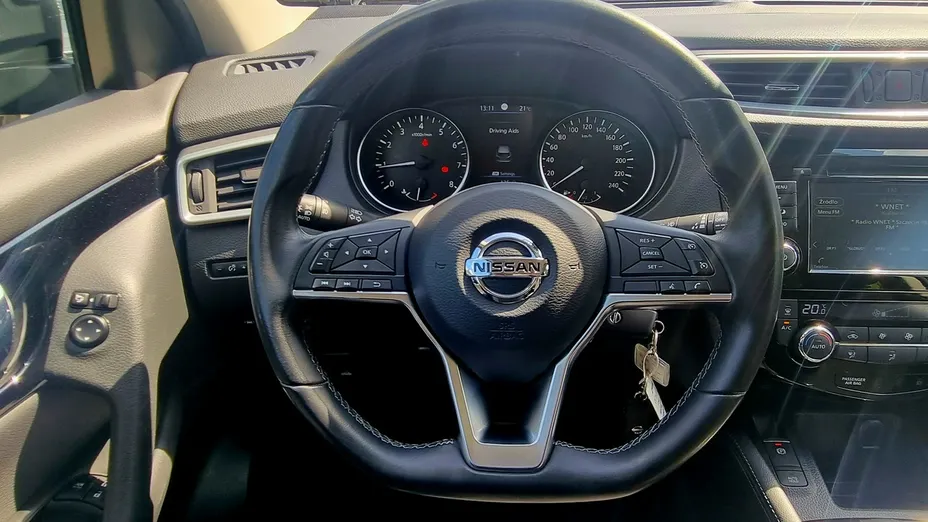NISSAN Qashqai -