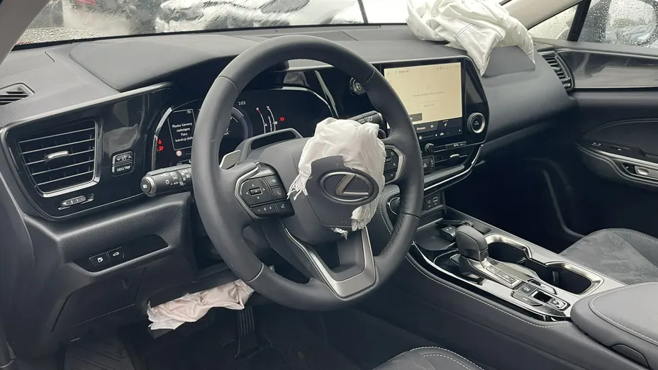 LEXUS NX -