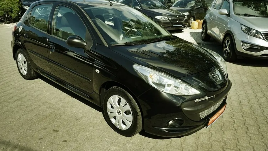 PEUGEOT 206+ -