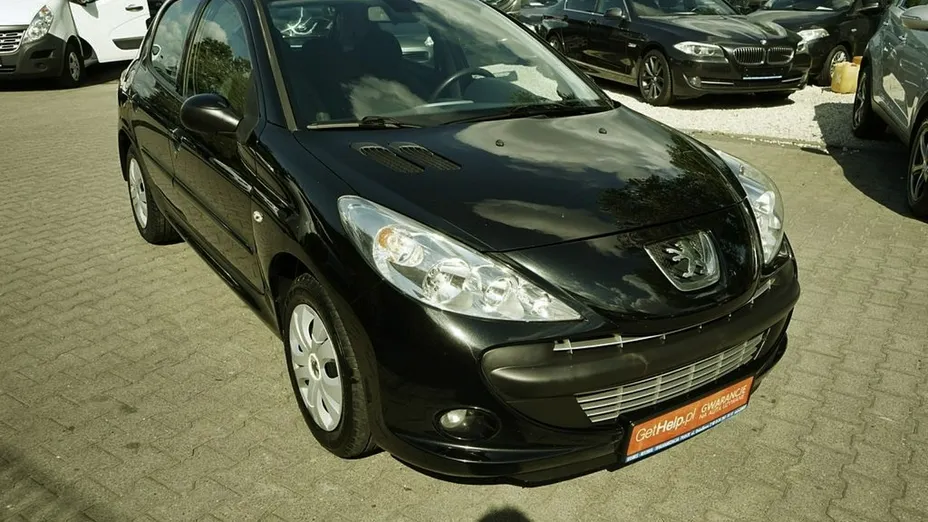 PEUGEOT 206+ -