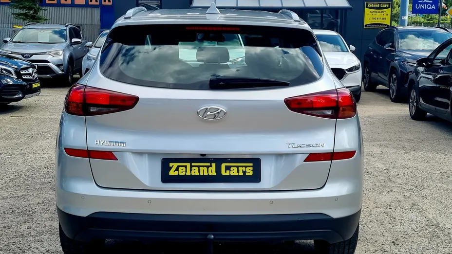 HYUNDAI Tucson -