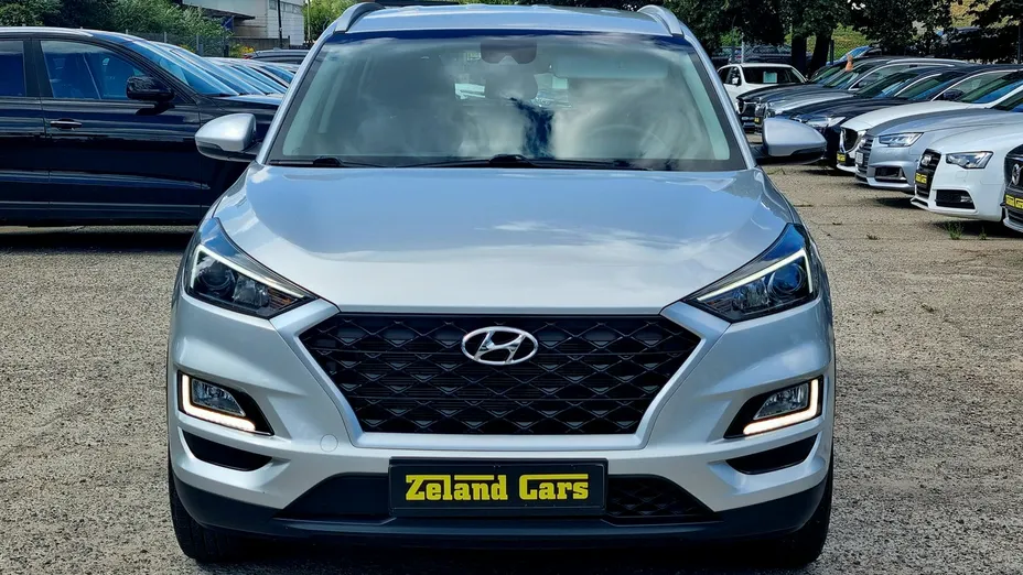 HYUNDAI Tucson -