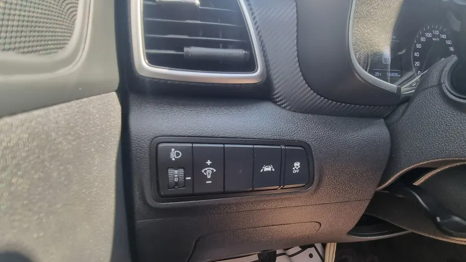 HYUNDAI Tucson -