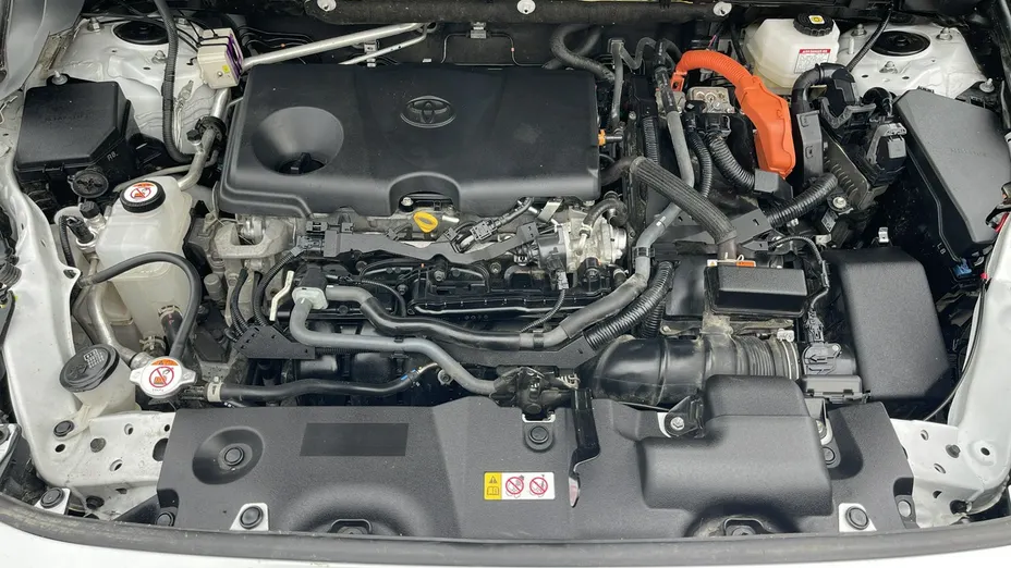 TOYOTA RAV4 -