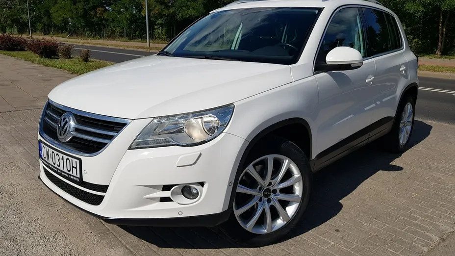VOLKSWAGEN Tiguan -