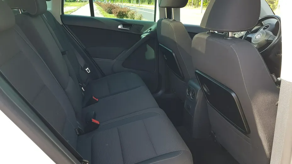 VOLKSWAGEN Tiguan -
