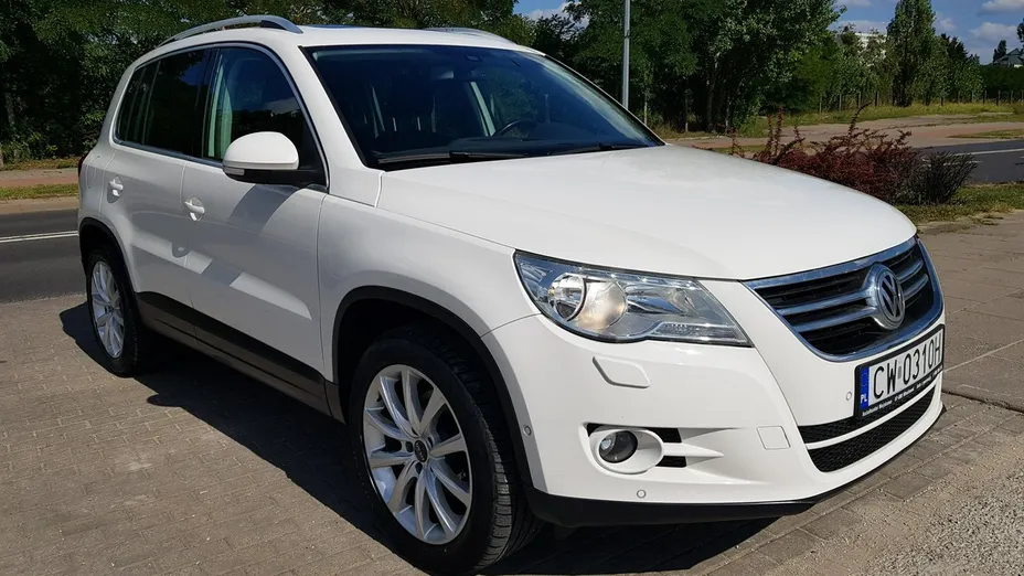 VOLKSWAGEN Tiguan -