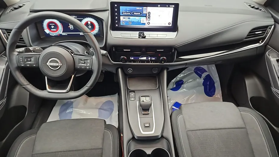 NISSAN Qashqai -