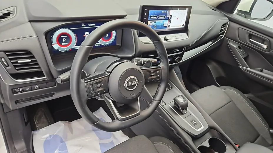 NISSAN Qashqai -