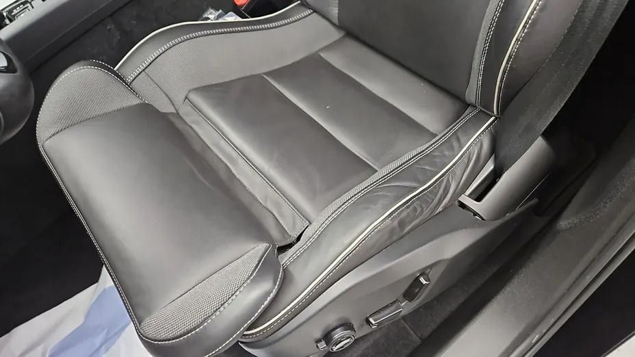 VOLVO XC60 -