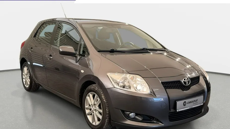 TOYOTA Auris -