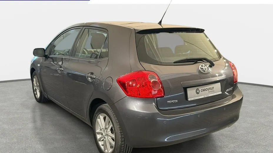 TOYOTA Auris -