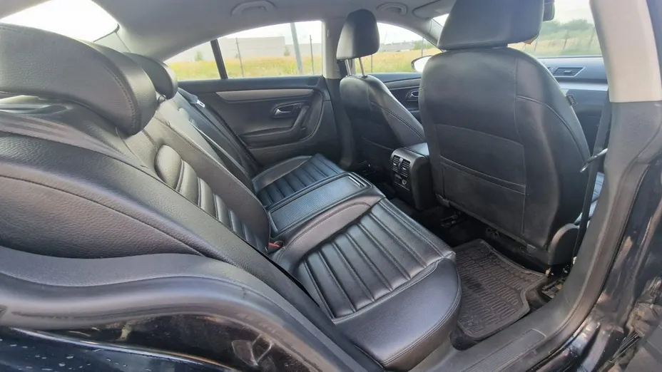 VOLKSWAGEN Passat CC -