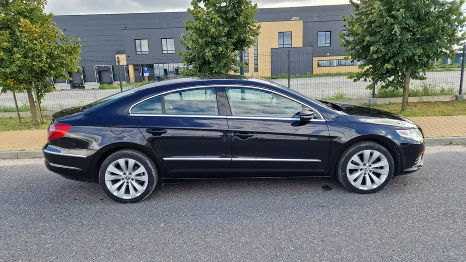 VOLKSWAGEN Passat CC -