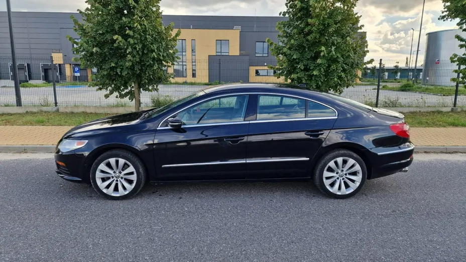 VOLKSWAGEN Passat CC -