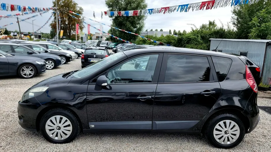 RENAULT Scenic -