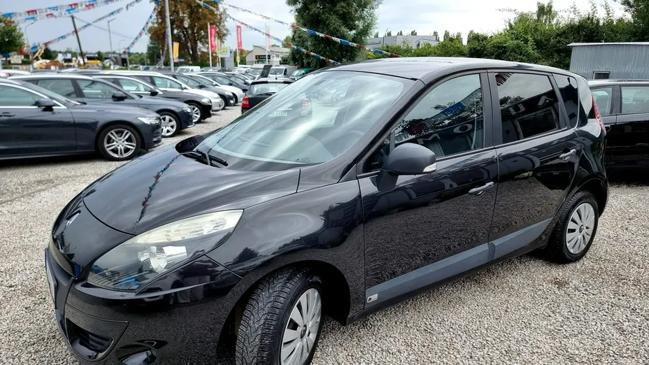 RENAULT Scenic -