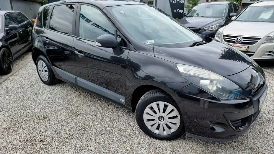 RENAULT Scenic -