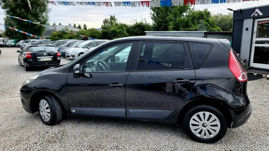 RENAULT Scenic -