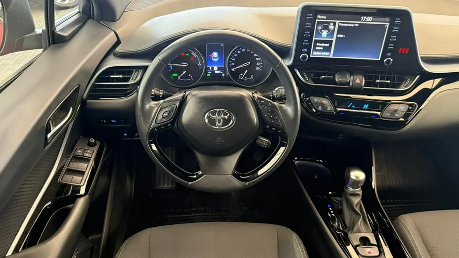 TOYOTA C-HR -