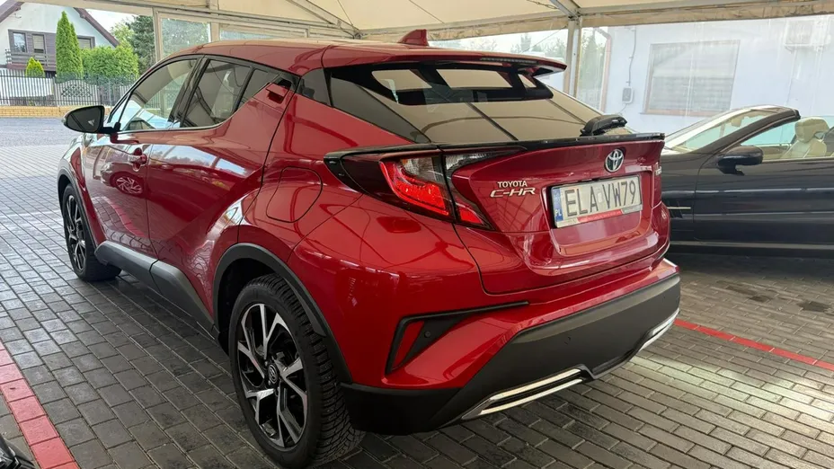 TOYOTA C-HR -
