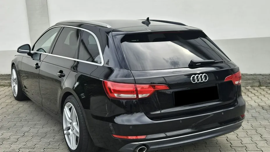 AUDI A4 Avant -