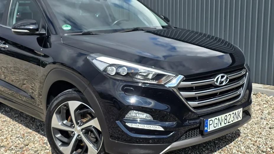 HYUNDAI Tucson -