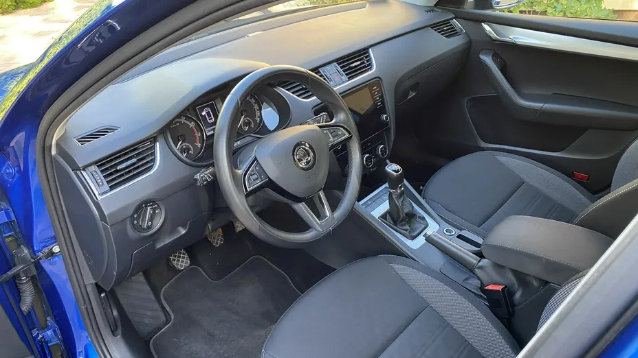 SKODA Octavia -