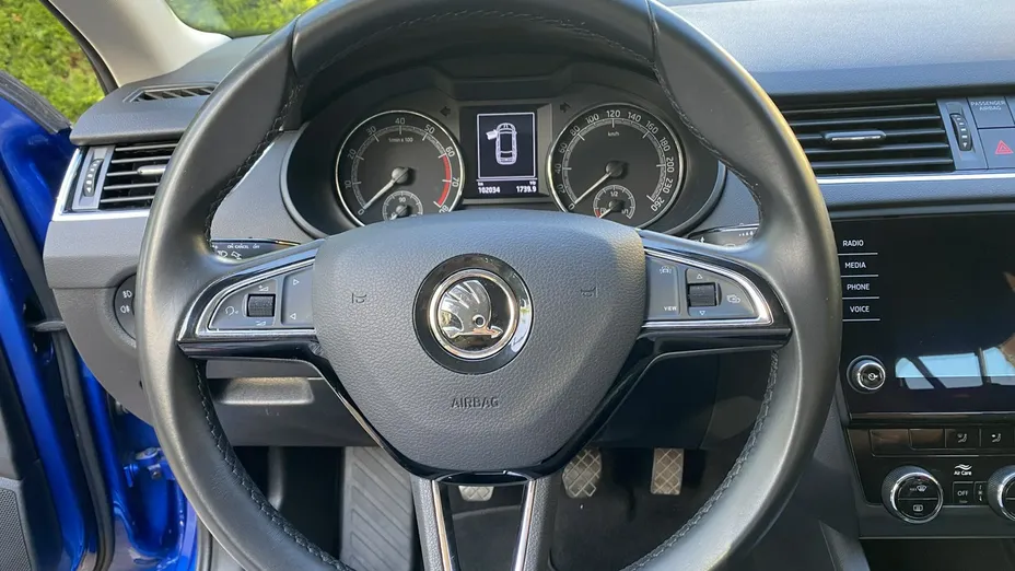 SKODA Octavia -