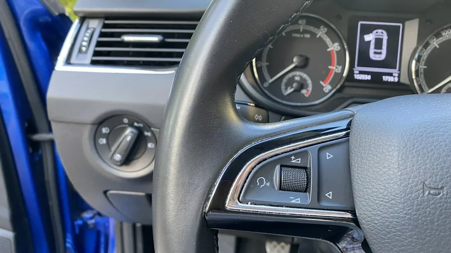 SKODA Octavia -