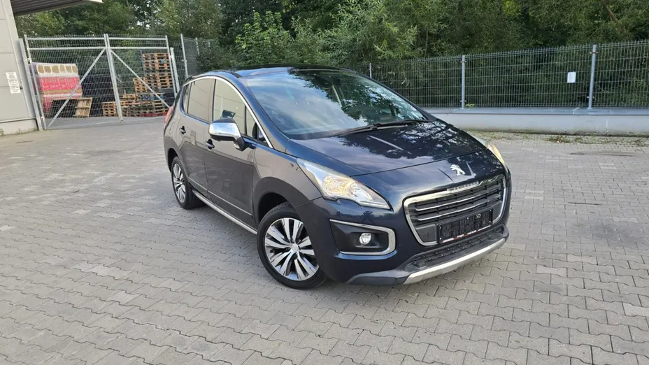 PEUGEOT 3008 -