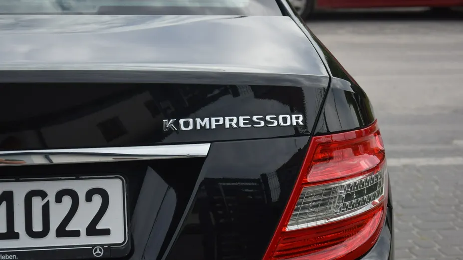 MERCEDES-BENZ C Klasa -