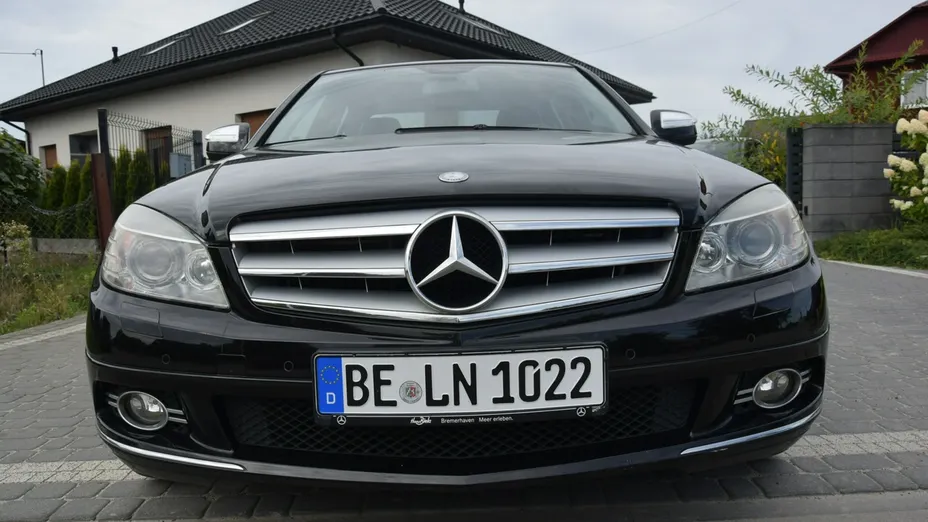 MERCEDES-BENZ C Klasa -