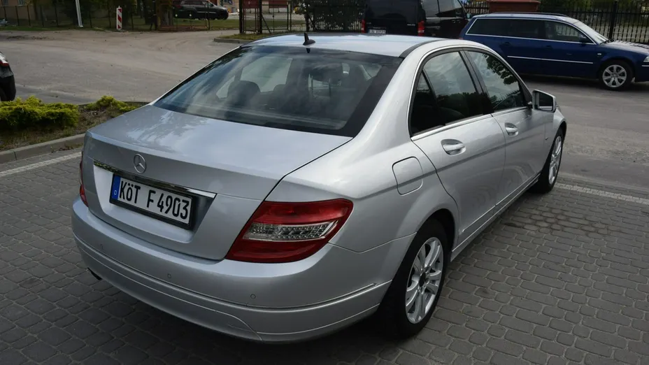 MERCEDES-BENZ C Klasa -