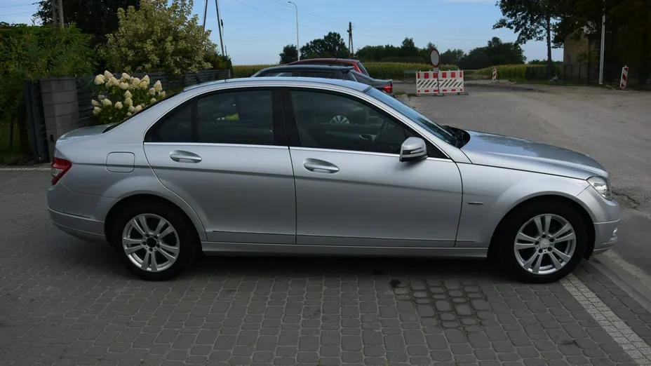 MERCEDES-BENZ C Klasa -