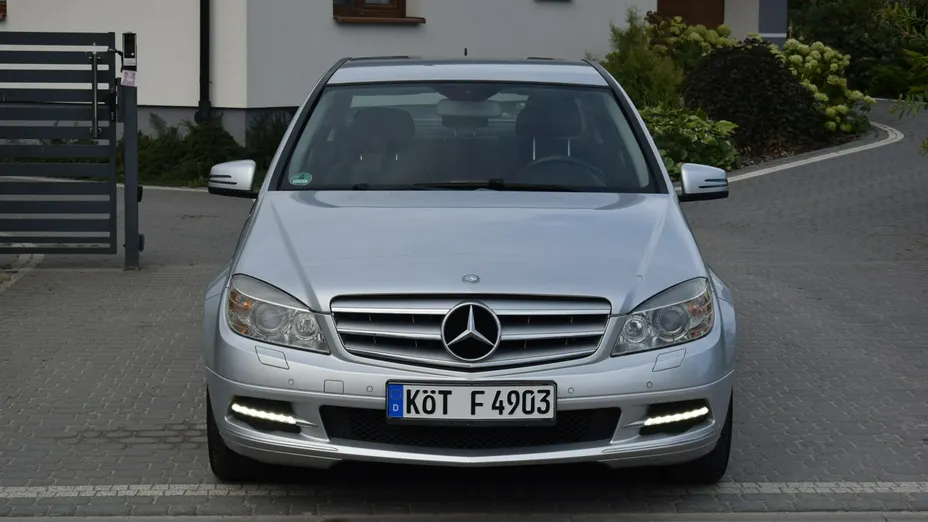 MERCEDES-BENZ C Klasa -