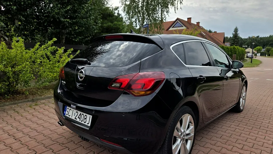 OPEL Astra -