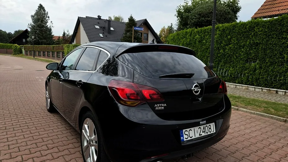 OPEL Astra -