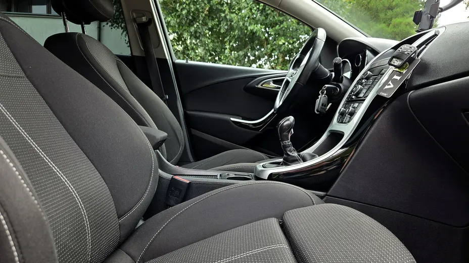 OPEL Astra -