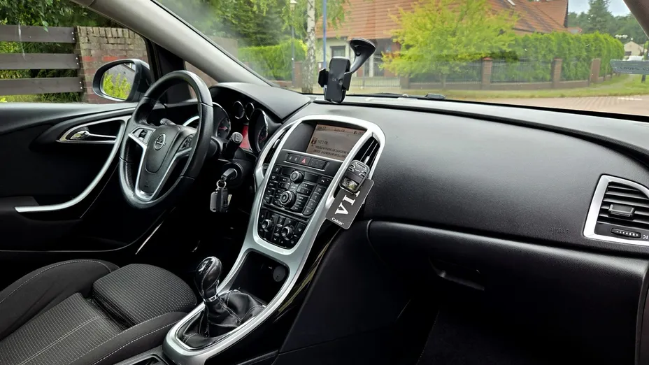 OPEL Astra -