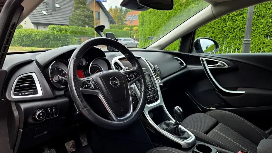 OPEL Astra -