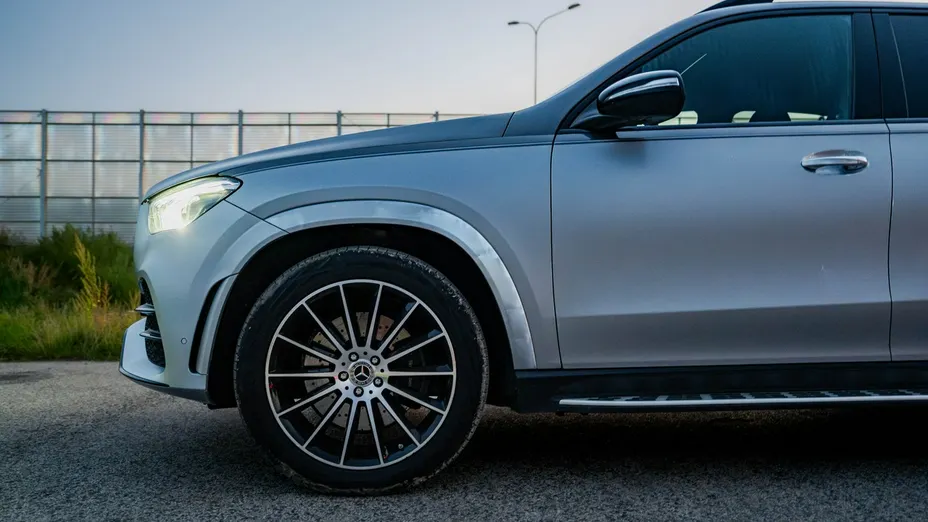 MERCEDES-BENZ GLE -