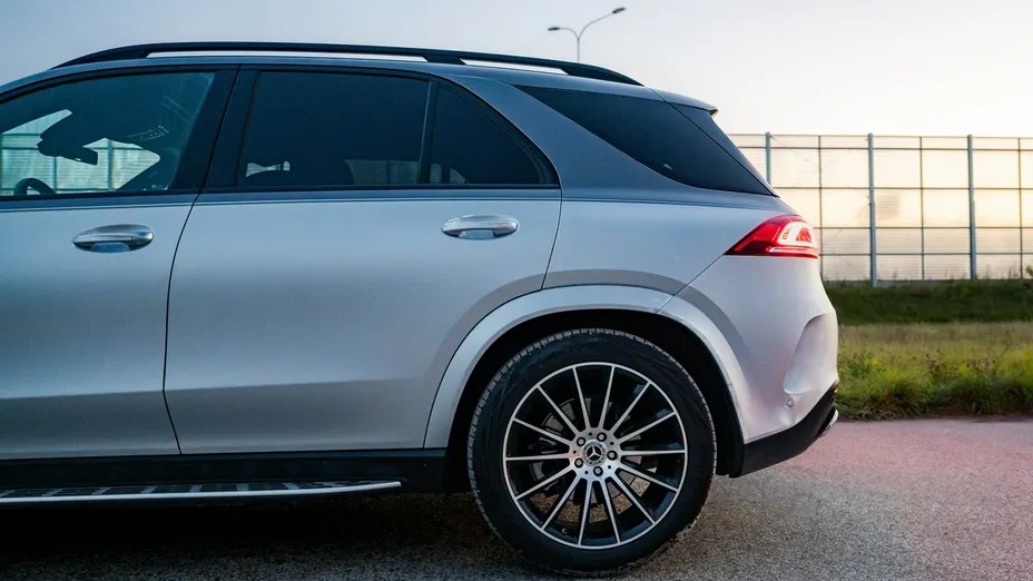 MERCEDES-BENZ GLE -