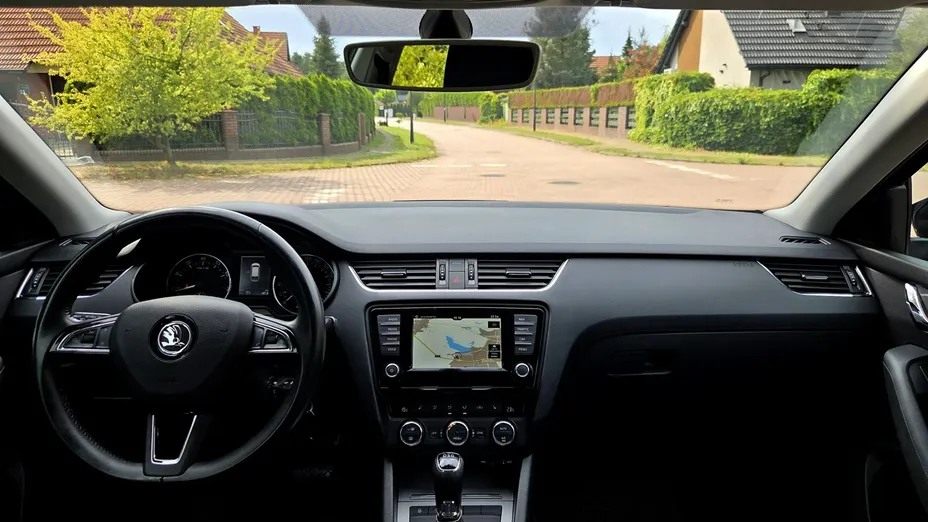 SKODA Octavia -